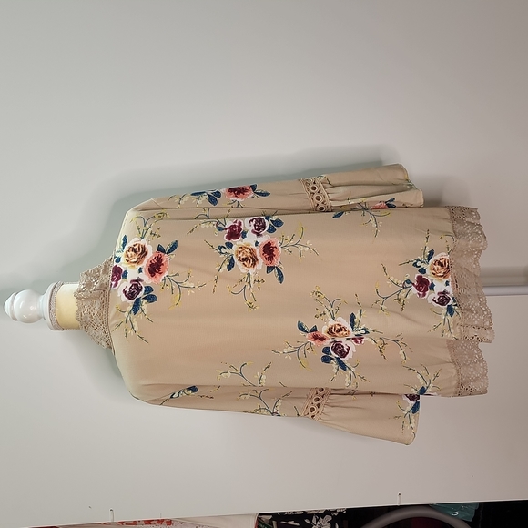 Size XL Floral rap cover up cardigan. C94 - Picture 4 of 9